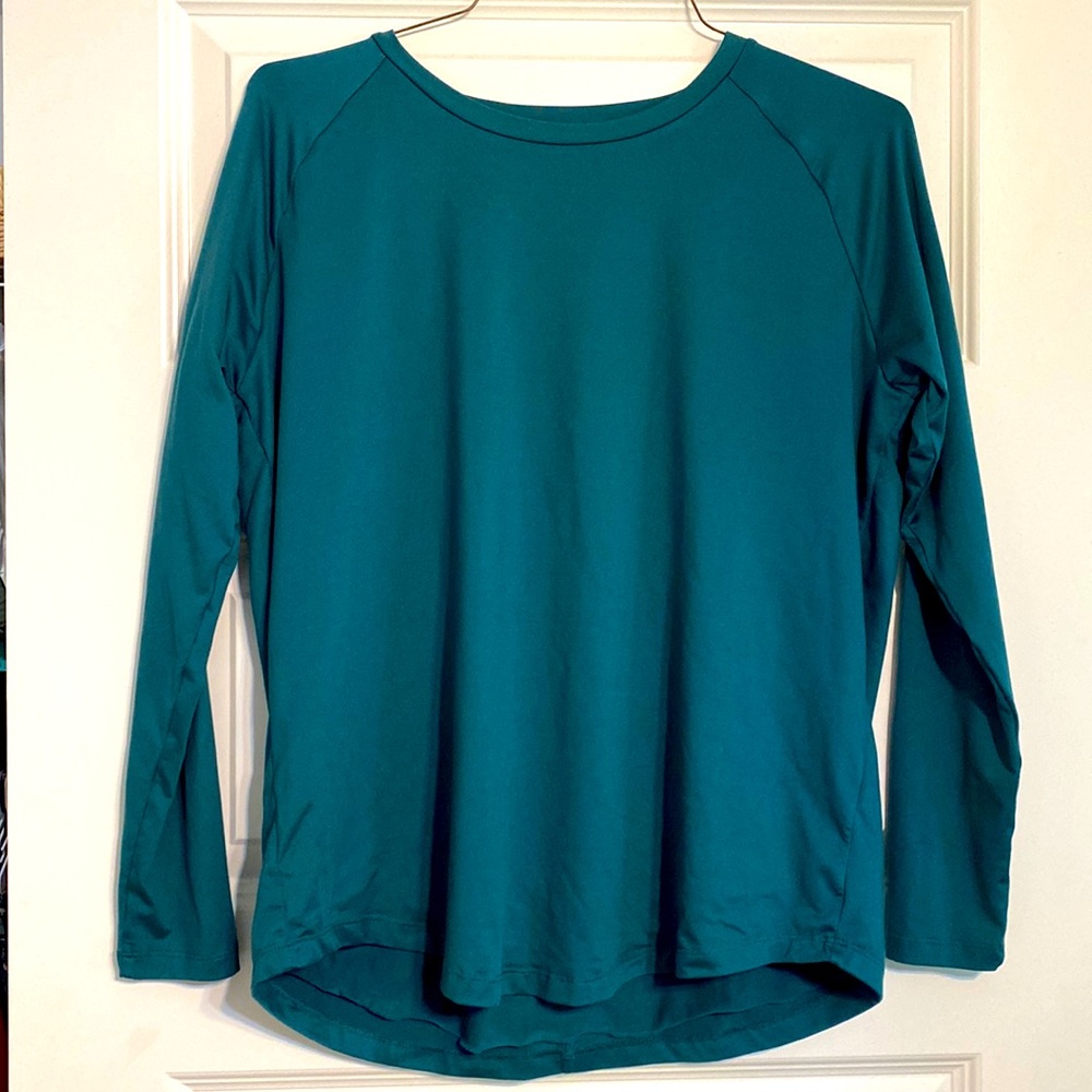 Kindred Bravely Triangle Cut Out Maternity Nursing Activewear Long Sleeve Top